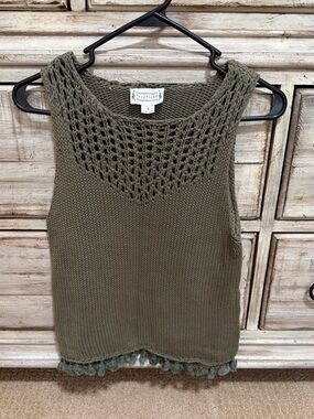 Loveriche Dark Green Crochet Tank with Tassels - Size Small ❇️